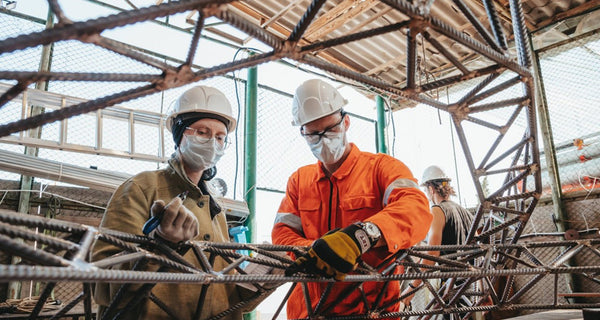 How to Choose Cut Resistant Gloves for Sheet Metal Work