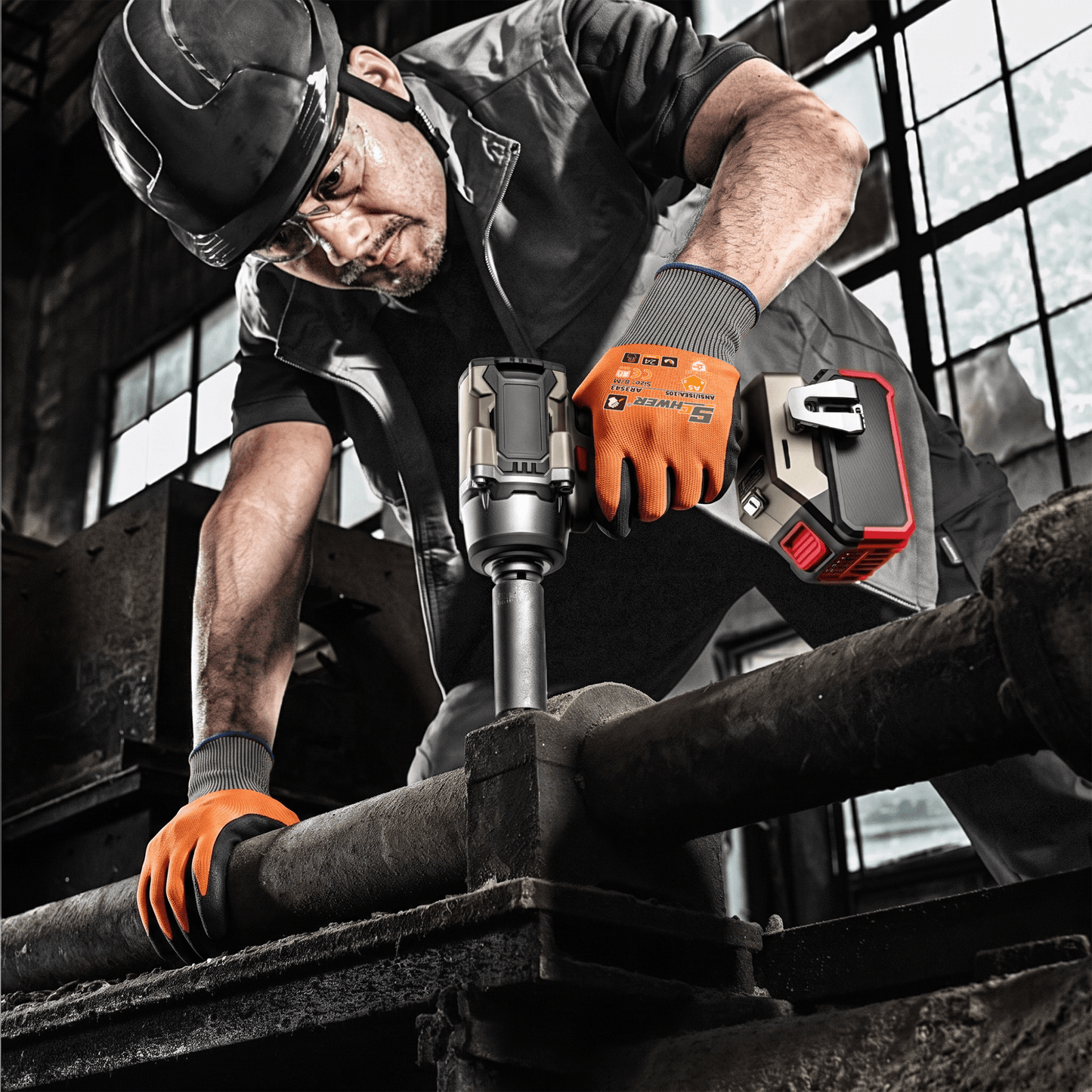 AR3543 cut resistant gloves application image