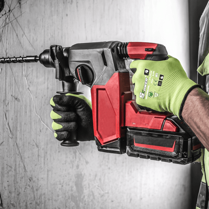 PR3954 cut resistant gloves application image